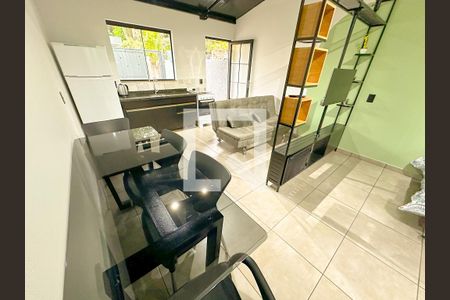 Sala de Jantar de casa para alugar com 1 quarto, 32m² em São João do Rio Vermelho, Florianópolis