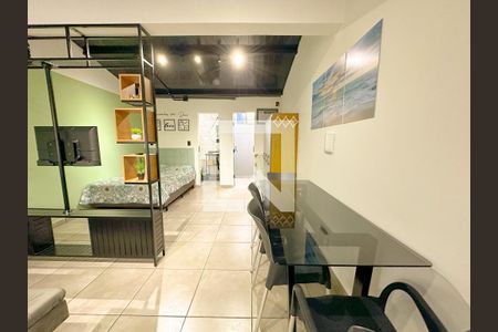 Sala de Jantar de casa para alugar com 1 quarto, 32m² em São João do Rio Vermelho, Florianópolis