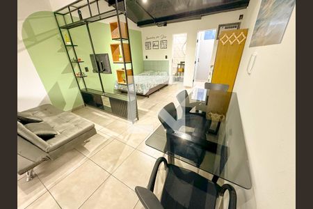 Sala de Jantar de casa para alugar com 1 quarto, 32m² em São João do Rio Vermelho, Florianópolis
