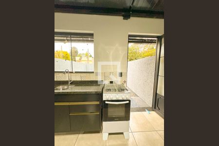 Casa para alugar com 32m², 1 quarto e 1 vagaDetalhe da cozinha