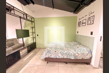 Casa para alugar com 32m², 1 quarto e 1 vagaQuarto