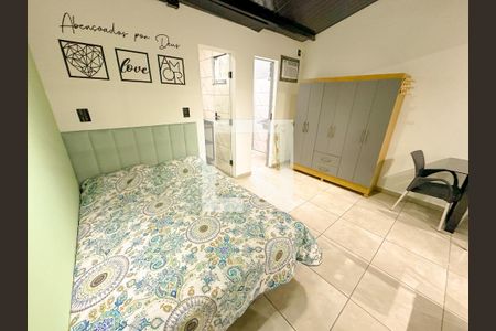 Casa para alugar com 32m², 1 quarto e 1 vagaQuarto