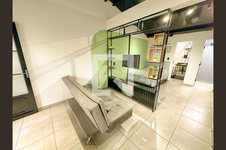 Sala de TV de casa para alugar com 1 quarto, 32m² em São João do Rio Vermelho, Florianópolis