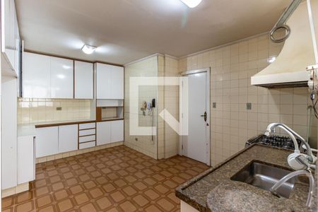 Apartamento à venda com 190m², 3 quartos e 2 vagasCozinha