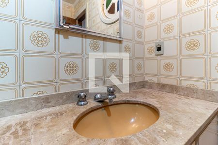 Apartamento à venda com 190m², 3 quartos e 2 vagasSuíte 1 - Banheiro