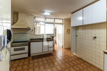 Apartamento à venda com 190m², 3 quartos e 2 vagasCozinha