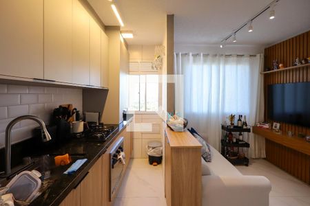Cozinha e Área de Serviço de apartamento à venda com 2 quartos, 36m² em Usina Piratininga, São Paulo