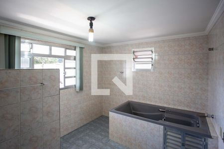 Banheiro da Suíte de casa à venda com 2 quartos, 200m² em Conceição, Diadema