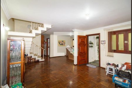 Casa à venda com 248m², 3 quartos e 2 vagas