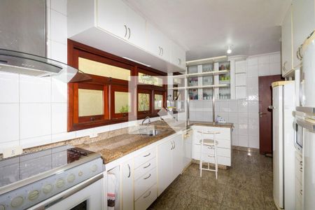 Casa à venda com 248m², 3 quartos e 2 vagas