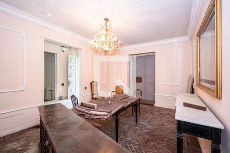 Casa à venda com 400m², 4 quartos e 5 vagas