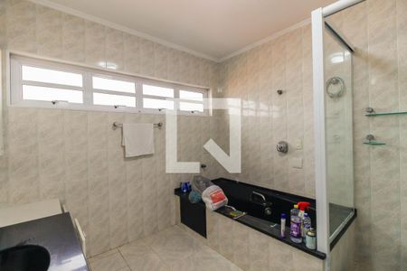 Casa à venda com 330m², 4 quartos e 3 vagasBanheiro Social