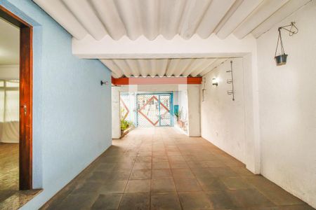 Casa à venda com 330m², 4 quartos e 3 vagasQuintal e Garagem