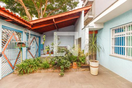 Casa à venda com 330m², 4 quartos e 3 vagasQuintal e Garagem