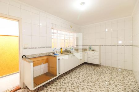 Casa à venda com 330m², 4 quartos e 3 vagasCozinha
