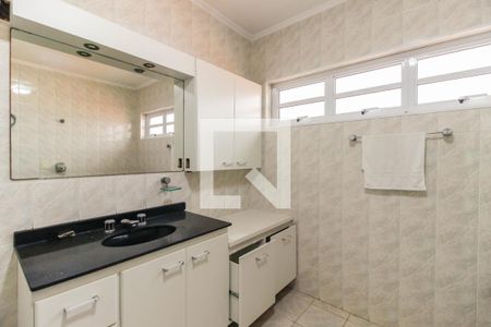 Casa à venda com 330m², 4 quartos e 3 vagasBanheiro Social