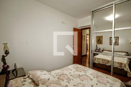 Apartamento à venda com 140m², 4 quartos e 2 vagasquarto 2