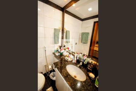 Apartamento à venda com 140m², 4 quartos e 2 vagasbanheiro 1