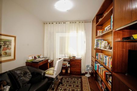 Apartamento à venda com 140m², 4 quartos e 2 vagasquarto 3