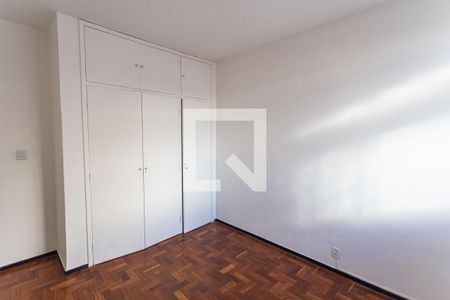 Apartamento à venda com 160m², 4 quartos e 2 vagasQuarto 2