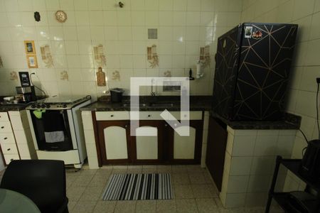 Casa à venda com 600m², 2 quartos e 4 vagasCozinha