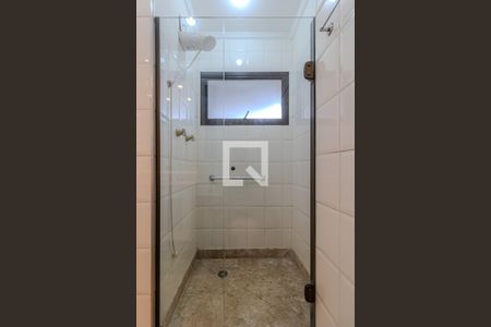 Apartamento à venda com 293m², 4 quartos e 4 vagasBanheiro quarto 1