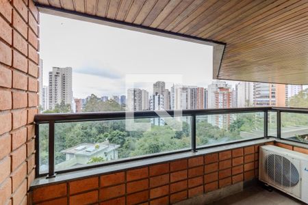 Apartamento à venda com 293m², 4 quartos e 4 vagasVaranda