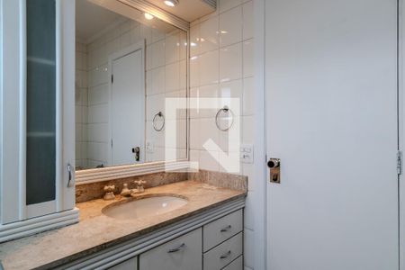 Apartamento à venda com 293m², 4 quartos e 4 vagasBanheiro Social