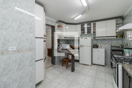 Casa à venda com 200m², 4 quartos e 2 vagas Casa à venda com 200m², 4 quartos e 2 vagasCozinha