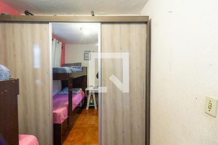 Casa à venda com 192m², 3 quartos e 2 vagas Casa à venda com 192m², 3 quartos e 2 vagasQuarto 3