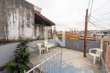 Casa à venda com 192m², 3 quartos e 2 vagas Casa à venda com 192m², 3 quartos e 2 vagasVaranda