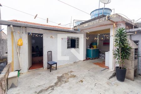 Casa à venda com 192m², 3 quartos e 2 vagas Casa à venda com 192m², 3 quartos e 2 vagasQuintal