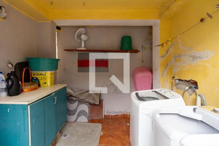 Casa à venda com 192m², 3 quartos e 2 vagas Casa à venda com 192m², 3 quartos e 2 vagasÁrea de Serviço