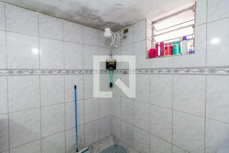 Casa à venda com 192m², 3 quartos e 2 vagas Casa à venda com 192m², 3 quartos e 2 vagasBanheiro Social 1