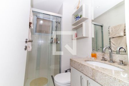 Apartamento à venda com 123m², 3 quartos e 3 vagas Apartamento à venda com 123m², 3 quartos e 3 vagasBanheiro da Suíte 1