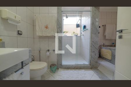 Casa à venda com 291m², 3 quartos e 3 vagas