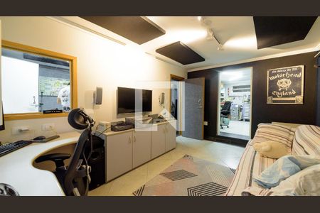 Casa à venda com 291m², 3 quartos e 3 vagas