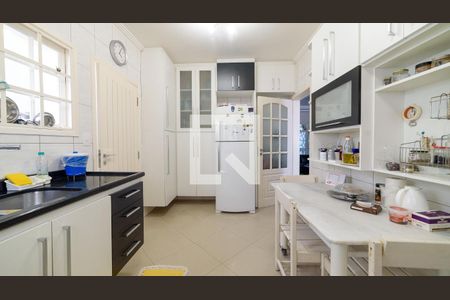 Casa à venda com 291m², 3 quartos e 3 vagas