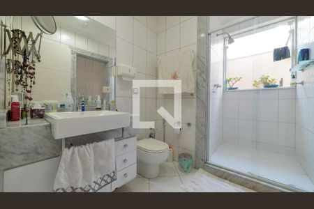 Casa à venda com 291m², 3 quartos e 3 vagas