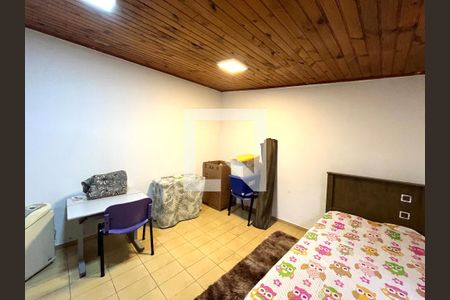 Casa à venda com 230m², 3 quartos e 2 vagas Casa à venda com 230m², 3 quartos e 2 vagasQuarto 4