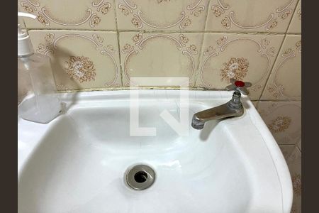 Casa à venda com 230m², 3 quartos e 2 vagas Casa à venda com 230m², 3 quartos e 2 vagasBanheiro 2