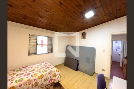 Casa à venda com 230m², 3 quartos e 2 vagas Casa à venda com 230m², 3 quartos e 2 vagasQuarto 4