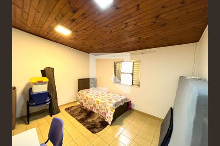 Casa à venda com 230m², 3 quartos e 2 vagas Casa à venda com 230m², 3 quartos e 2 vagasQuarto 4