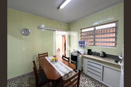 Casa à venda com 230m², 3 quartos e 2 vagas Casa à venda com 230m², 3 quartos e 2 vagasCozinha