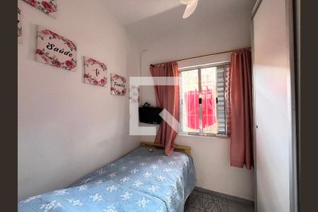 Casa à venda com 230m², 3 quartos e 2 vagas Casa à venda com 230m², 3 quartos e 2 vagasQuarto 3