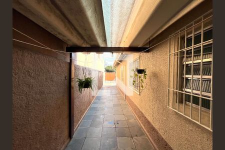 Casa à venda com 230m², 3 quartos e 2 vagas Casa à venda com 230m², 3 quartos e 2 vagasÁrea externa