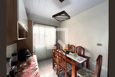 Casa à venda com 230m², 3 quartos e 2 vagas Casa à venda com 230m², 3 quartos e 2 vagasSala de Jantar