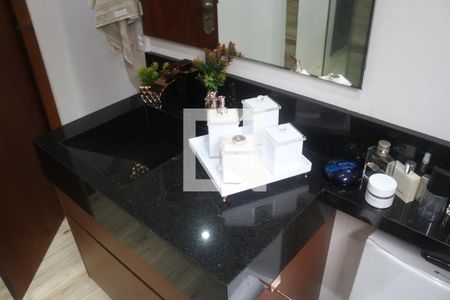 Casa para alugar com 281m², 4 quartos e 2 vagasBanheiro 1