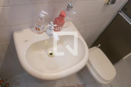 Casa para alugar com 281m², 4 quartos e 2 vagasBanheiro 2