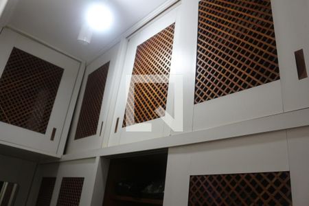 Casa para alugar com 281m², 4 quartos e 2 vagasCloset da suíte 1